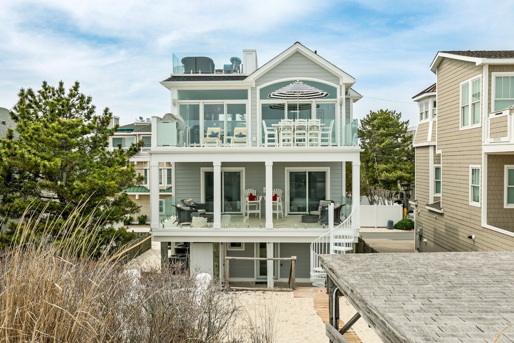 ◆ニチベイ◆バーチカル◆W217+197×H197◆O-2603BL6◆ OCEANFRONT w private beach, heated patio, fire pit, hot tub + linens!