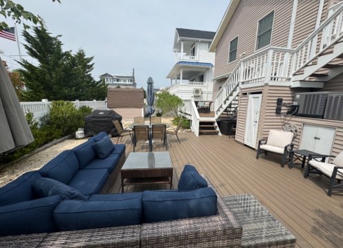 Cozy & Spacious House Nr Beach & Bay 4BR 2.5BA, Bikes Toys Game Room.