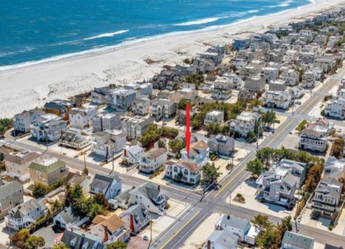 OCEAN BLOCK, BEAUTIFUL 4 BED, 2.5 BATH - BEACH HAVEN PARK