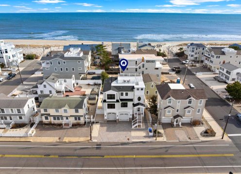 Oceanside Retreat in North Beach Haven!