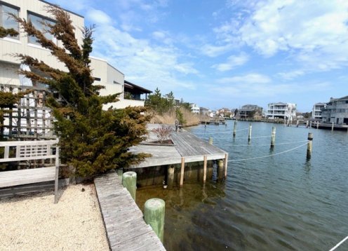 New Rental! LBI Bay Terr Waterfront 4BR on Kinsey Lagoon w boat slips