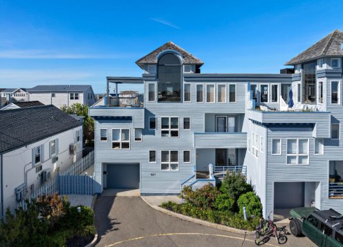 Where LBI Memories Begin! Engleside Ave Townhouse!
