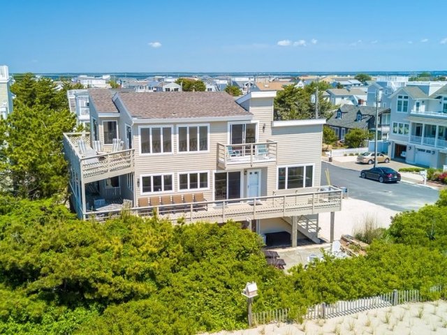 Oceanfront! Nearly 100ft of Oceanfront living. Views Galore!