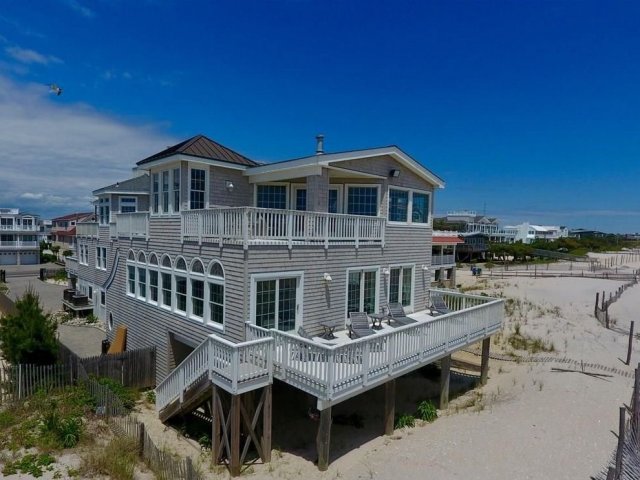 Escape at this Oceanfront w LARGE POOL and 7+ BR