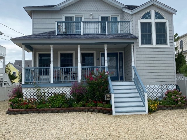 Great home for large families in Brant Beach
