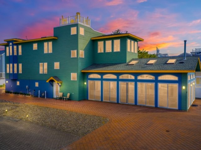 Holgate Splash - indoor poolhot tub, elevator, sleeps 12