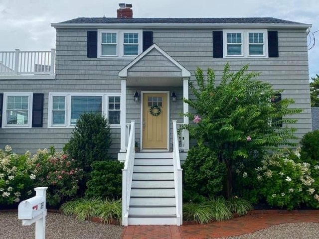 TURN KEY 4 BR, 2 BATH,WALK TO BEACH, 1 OFF BAY, SUNSET VIEWS