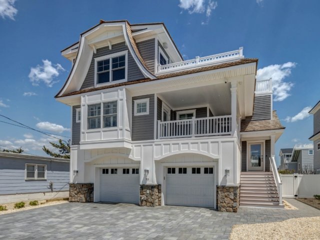 Surf City Beach Escape | Steps to Beach | Heated Pool | Rooftop Deck