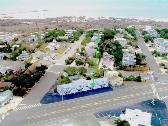 Barnegat Light Townhouse with Pool.  Walk to the beach