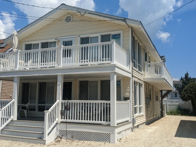 Available July 19-26 - Ocean Side 2nd Fl Duplex,5th from Beach