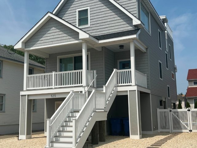 OCEANSIDE, FIVE bedroom home w heated pool