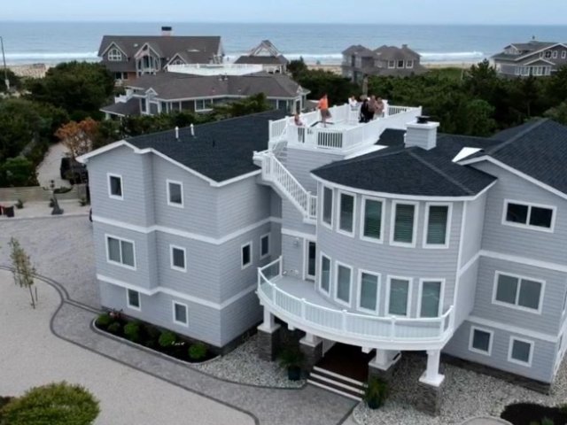 106 E Nebraska - 6 Bedroom w pool