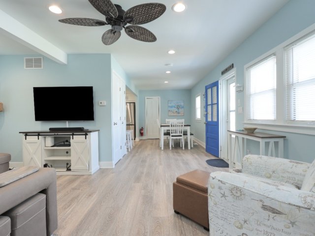Aug 22nd - Sept 5th AVAILABLE! NEWLY RENOVATED, ocean block!