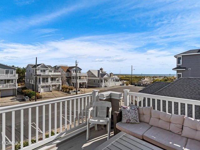 4BR Amazing Ocean Views - 3rd from Beach - Book NOW!