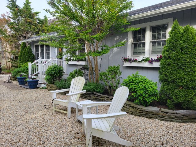 3 BDRM Cottage by the Sea