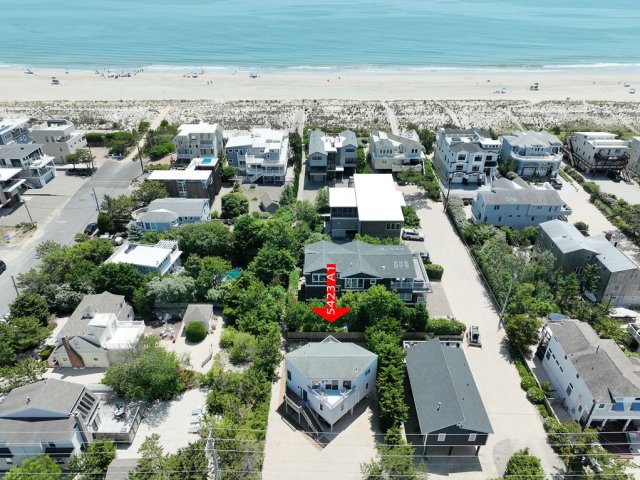 PET FRIENDLY 3BR Steps from Beach!!!