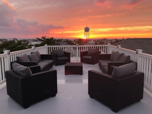 Oceanfront w Elevator NEW RENOVATION