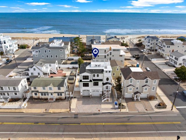 Oceanside Retreat in North Beach Haven!