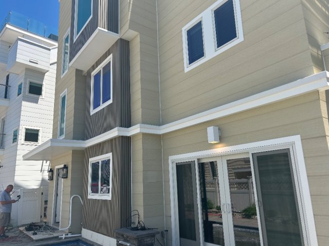 Oceanfront Luxury,Pool, Elevator, Private Beach Entrance-2026 UPDATES