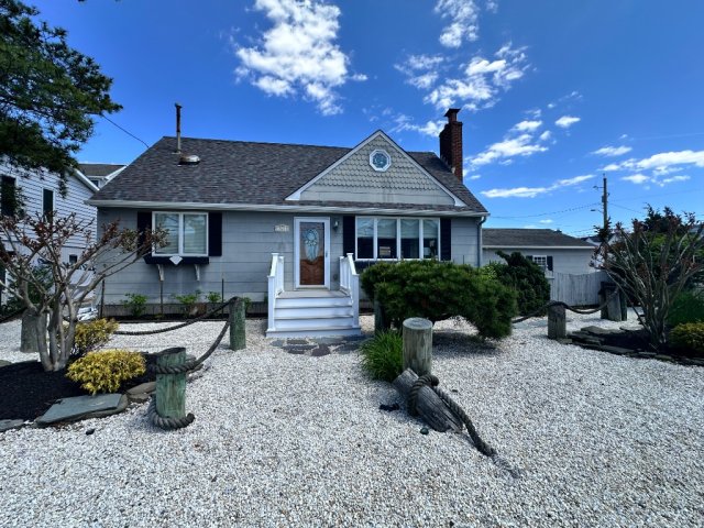 Beach Getaway located in The Dunes LBI
