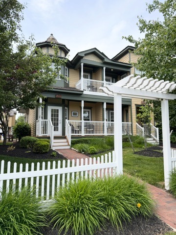 3 Bedroom 2.5 Bath Townhome in Beach Haven - Walkable