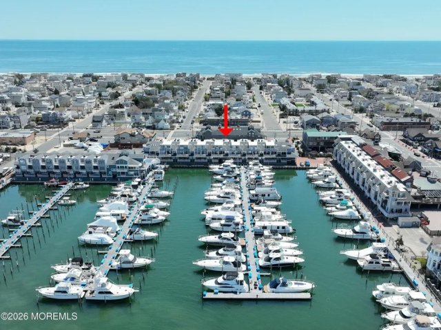 Luxury Bayfront Condo in Shelter Harbor | Steps to Beach Haven Fun